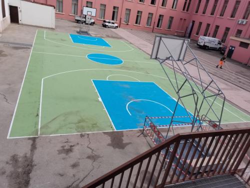 Realizzazione campo da Basket co il cortile interno dell'istituto comprensivo Musti - Dimiccoli via Palestro 84 - Barletta Ott 2023